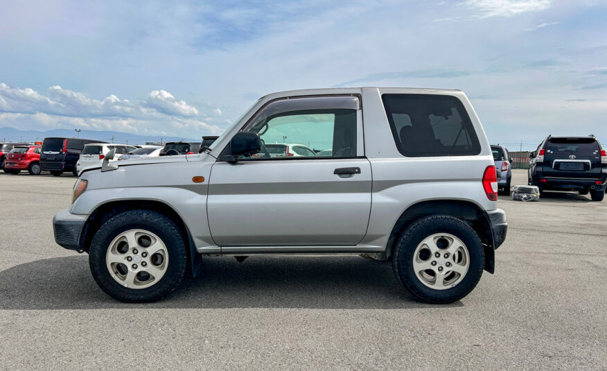 1998 Mitsubishi Pajero IO