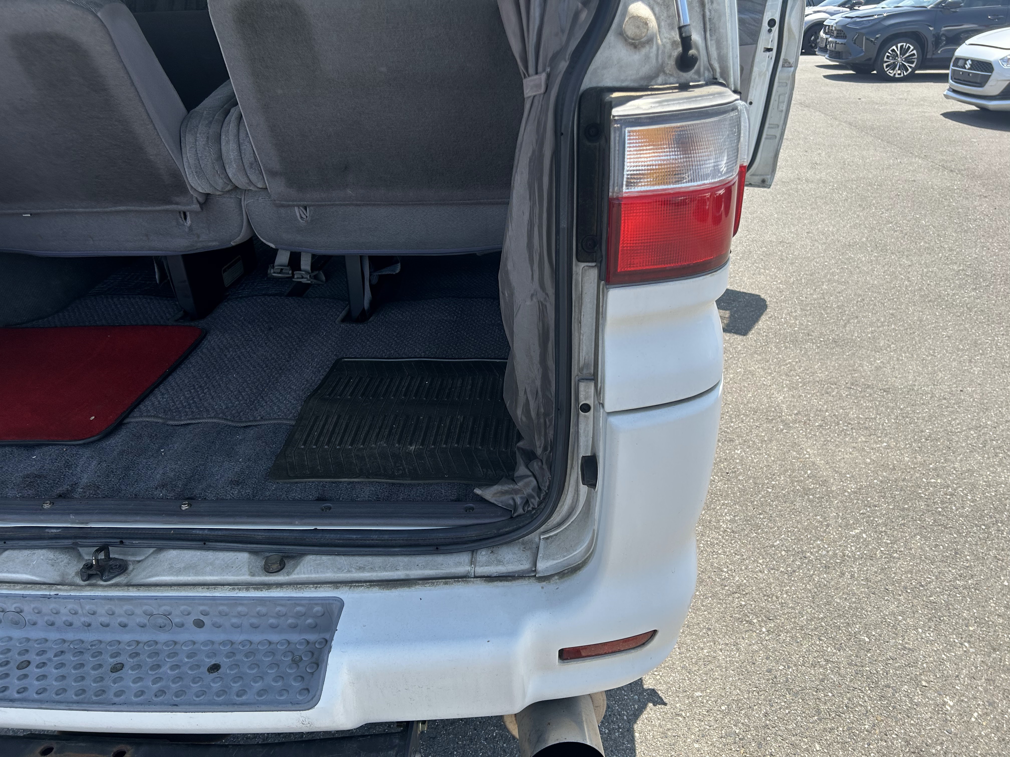 1996 Mitsubishi Delica