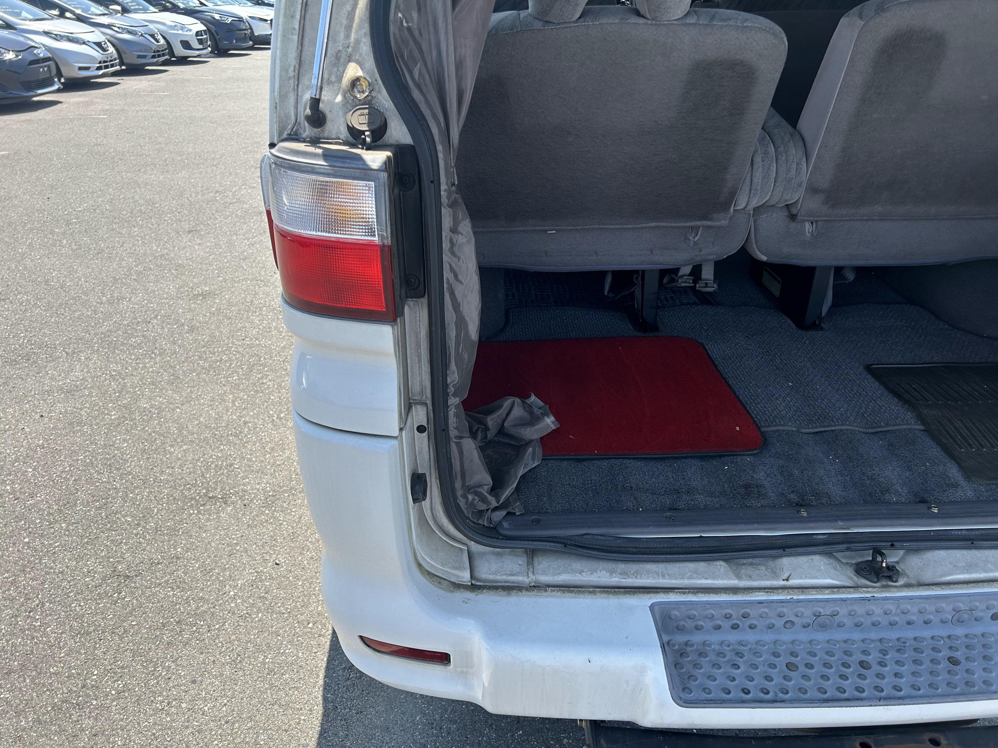 1996 Mitsubishi Delica