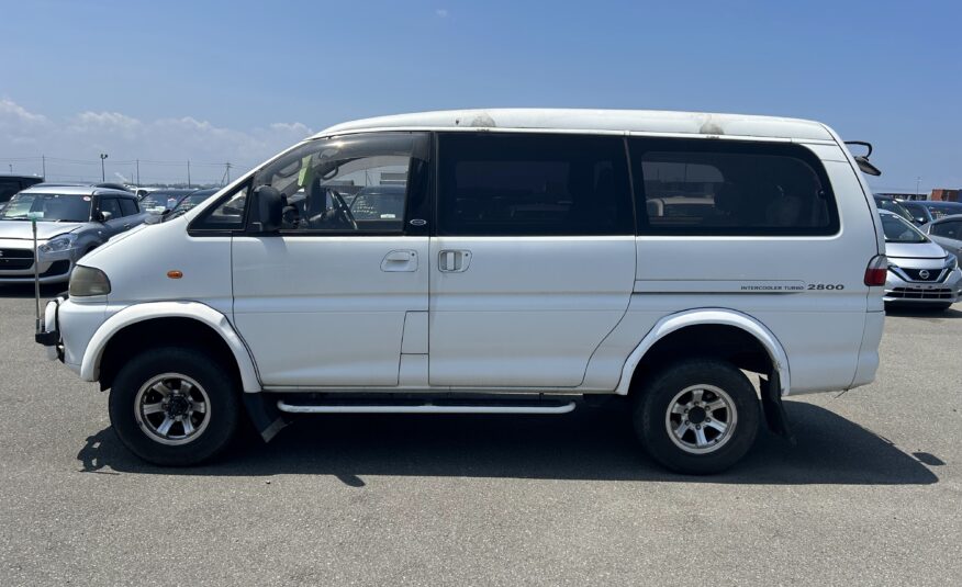 1996 Mitsubishi Delica