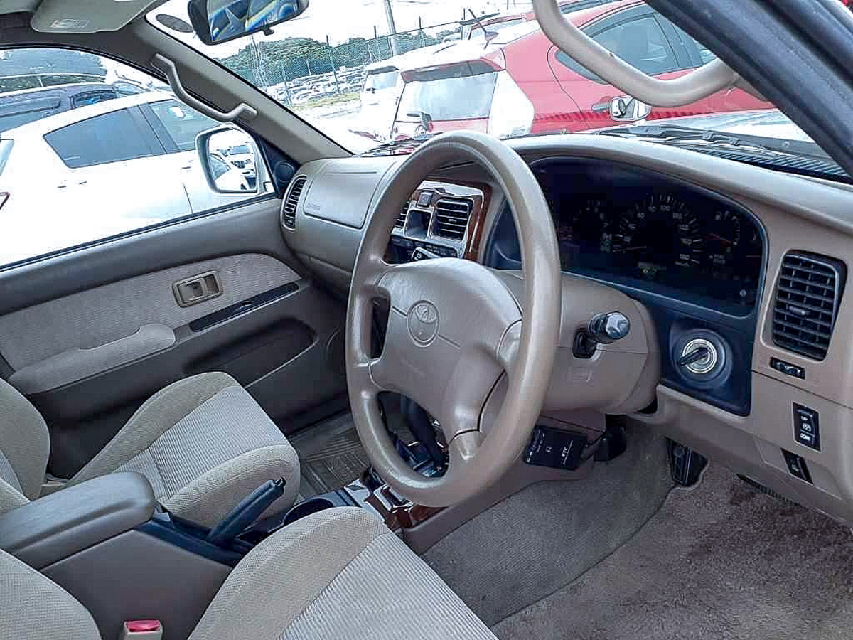1999 Toyota Hilux Surf