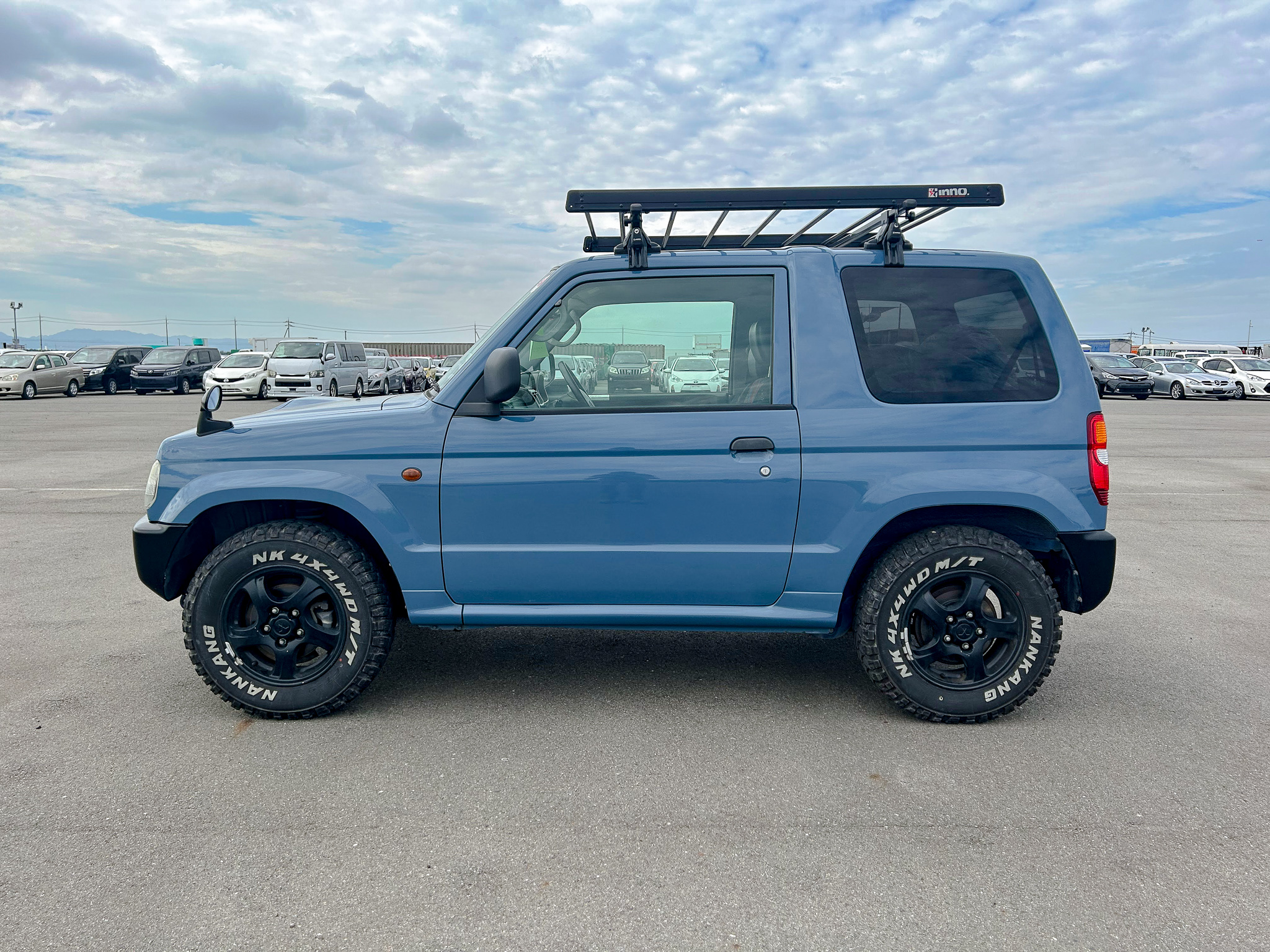 1999 Mitsubishi Pajero Mini