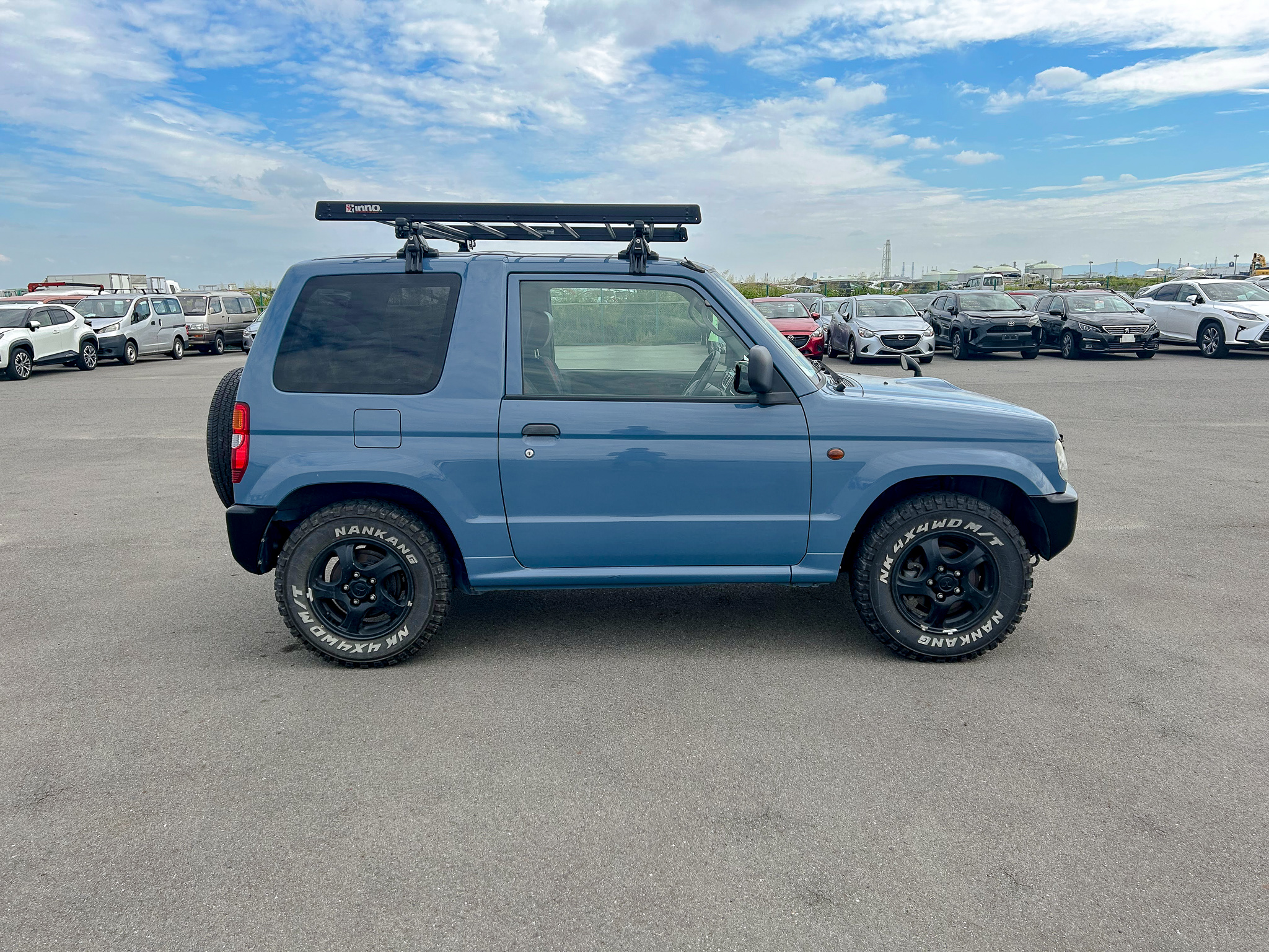 1999 Mitsubishi Pajero Mini