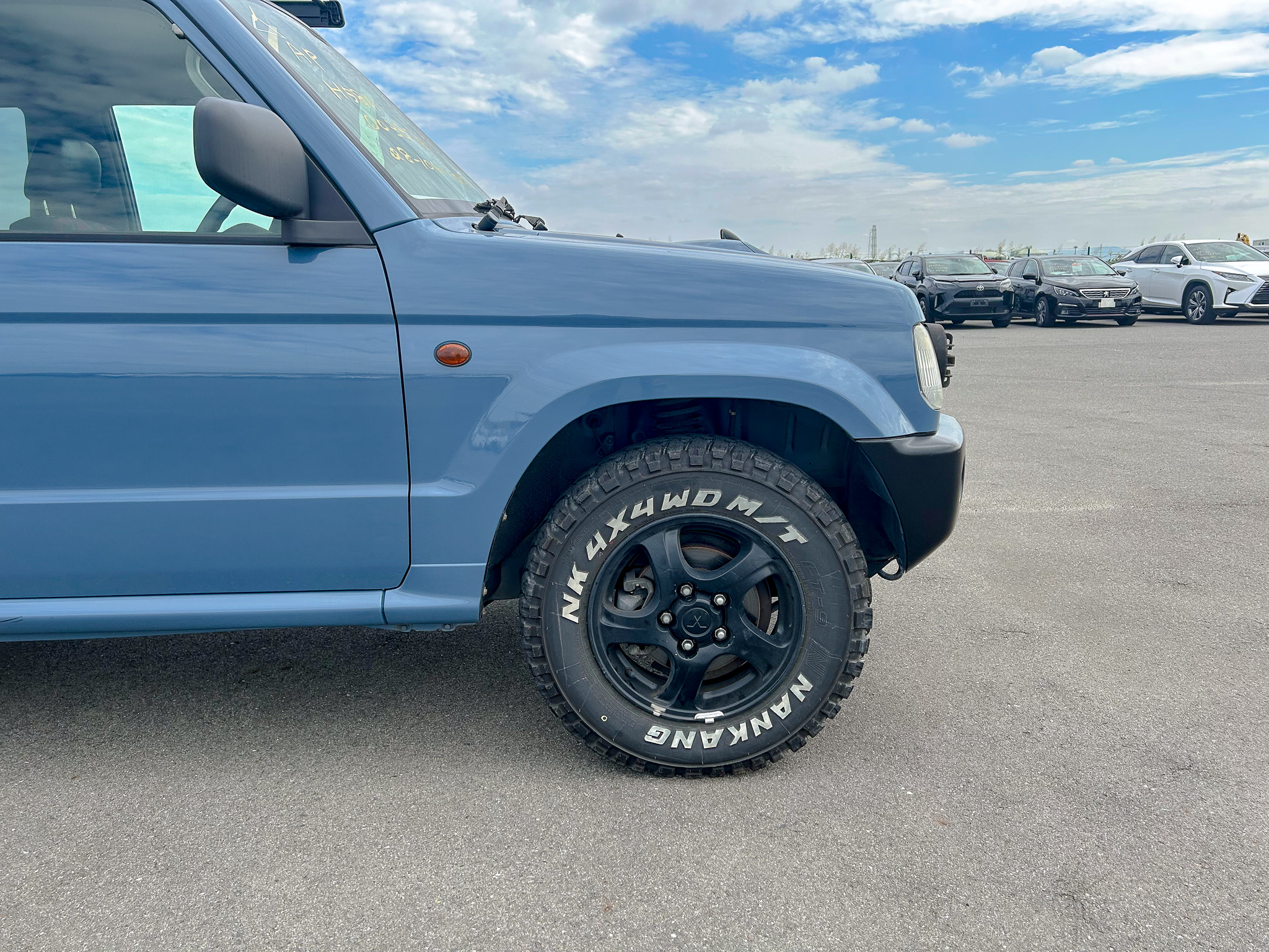 1999 Mitsubishi Pajero Mini