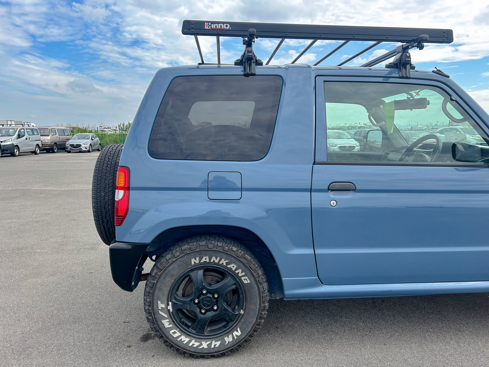 1999 Mitsubishi Pajero Mini