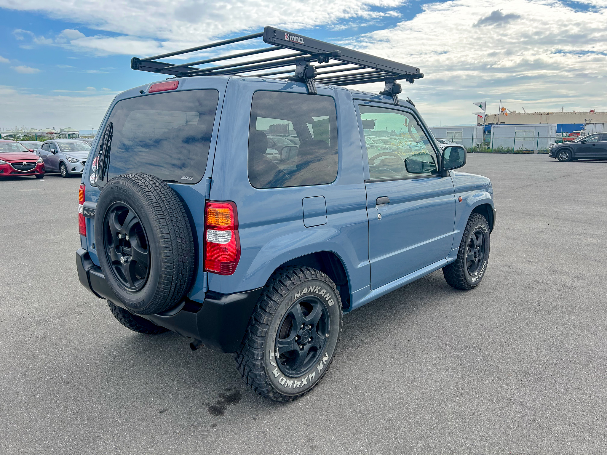 1999 Mitsubishi Pajero Mini