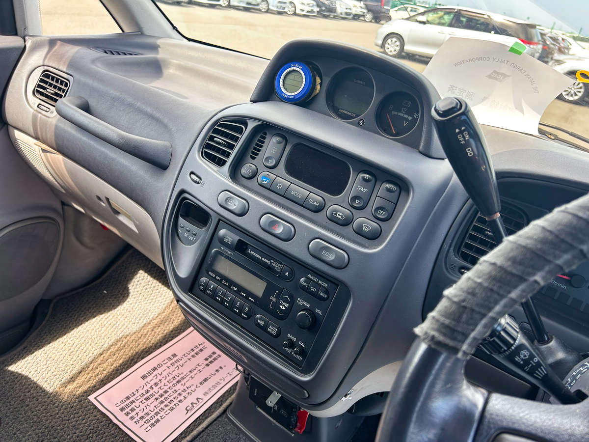 1995 Mitsubishi Delica For Sale