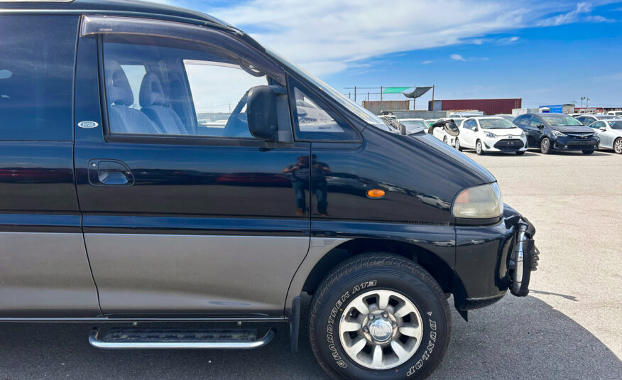 1995 Mitsubishi Delica For Sale