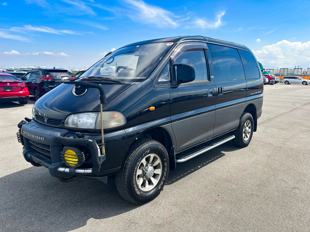 1995 Mitsubishi Delica For Sale