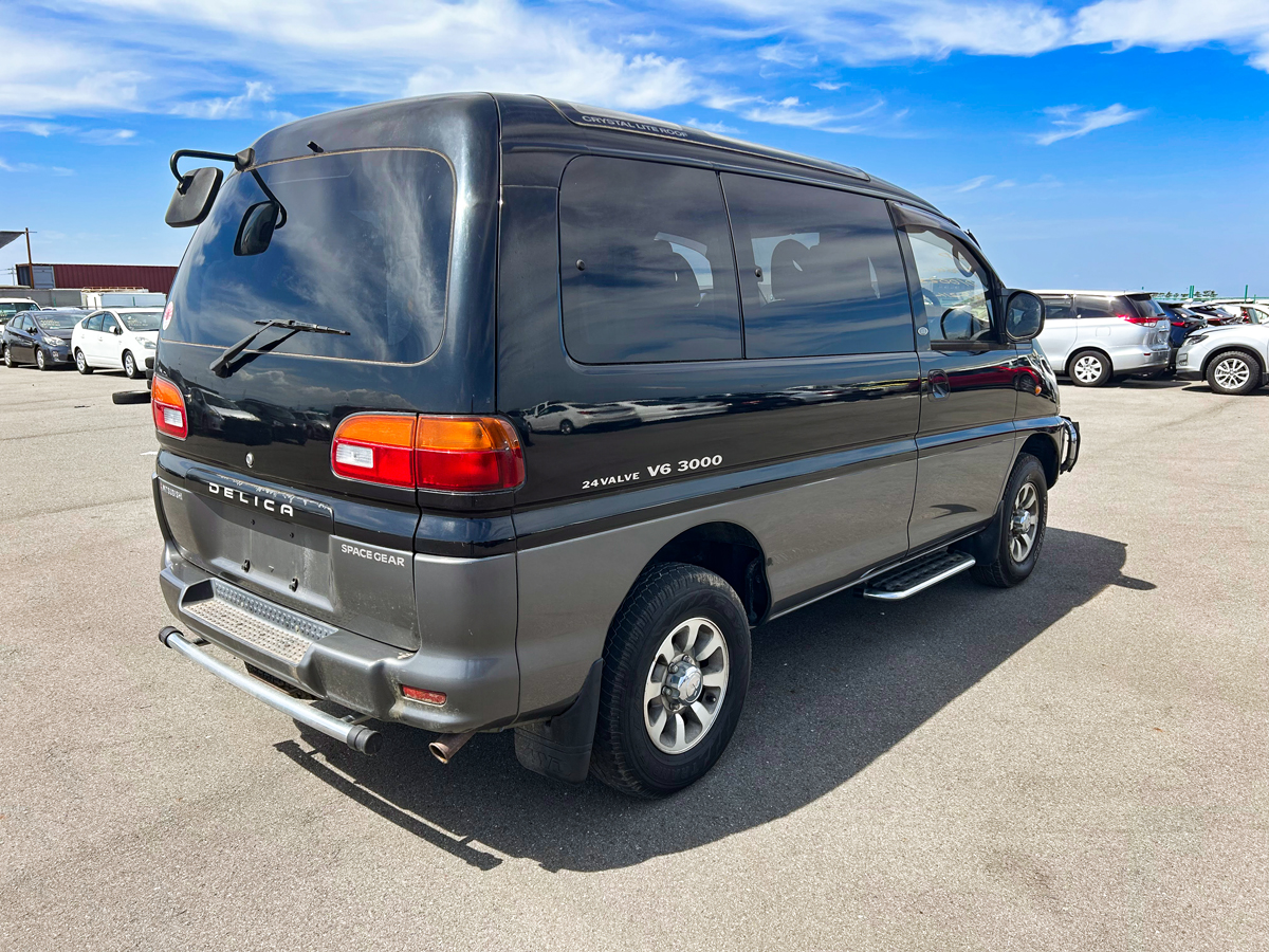 1995 Mitsubishi Delica For Sale