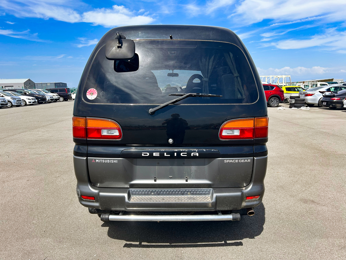1995 Mitsubishi Delica For Sale