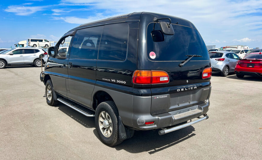 1995 Mitsubishi Delica For Sale