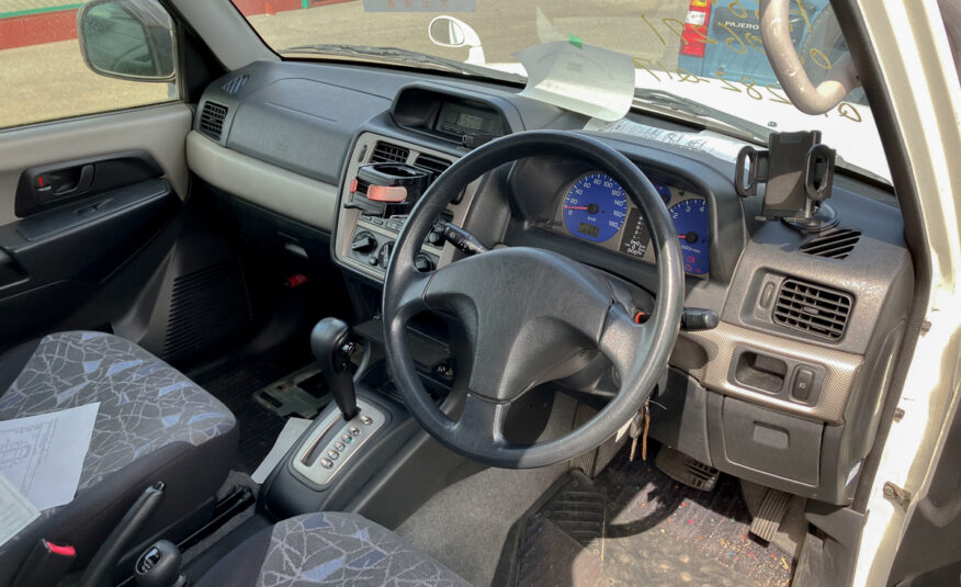 1998 Mitsubishi Pajero IO