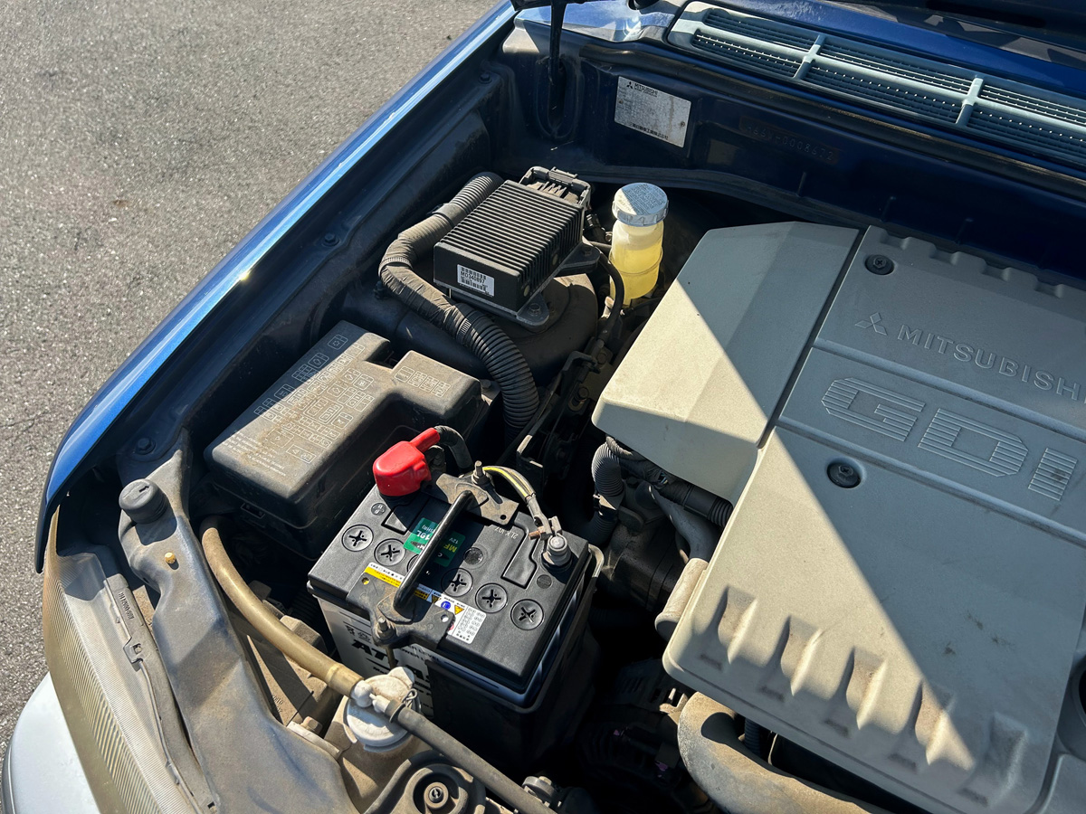 1998 Mitsubishi Pajero IO