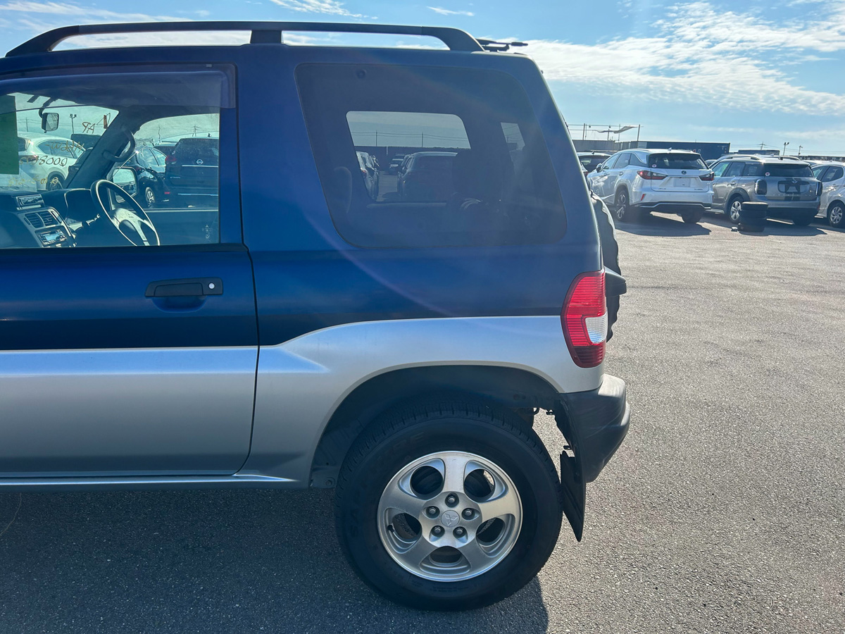 1998 Mitsubishi Pajero IO