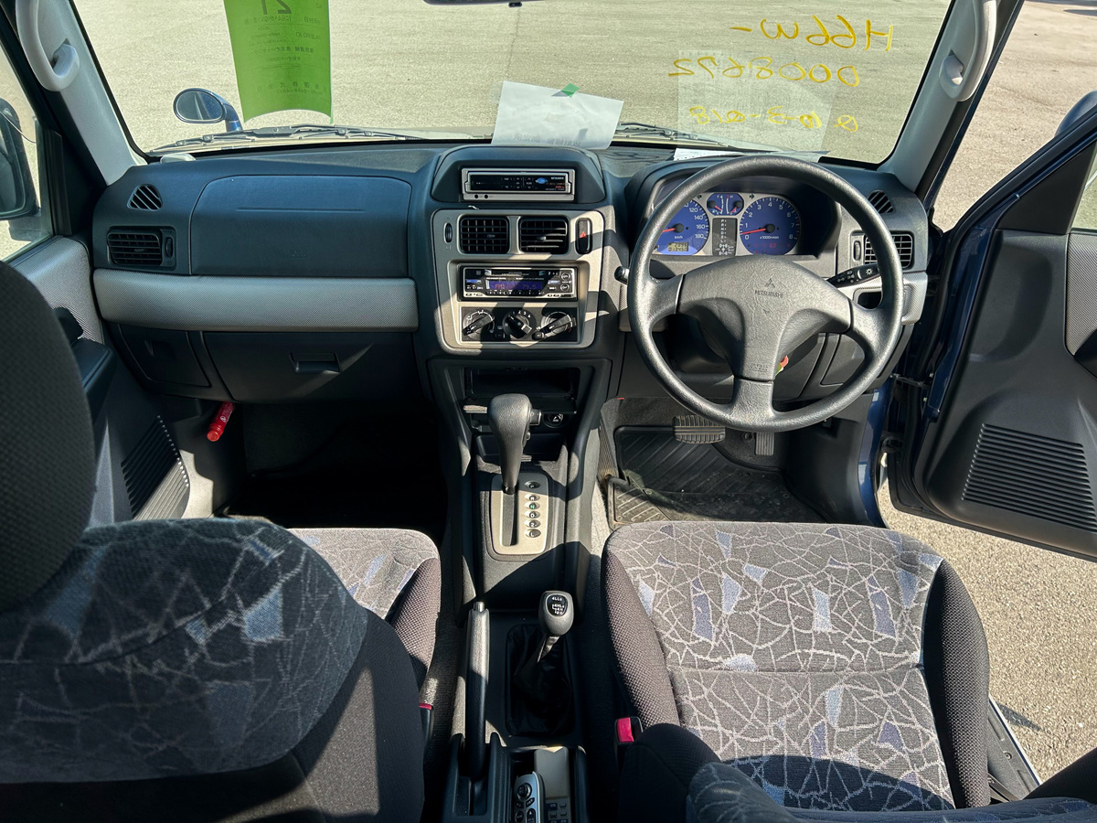1998 Mitsubishi Pajero IO