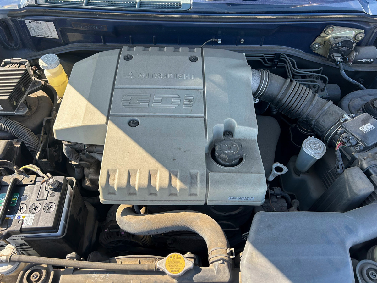 1998 Mitsubishi Pajero IO
