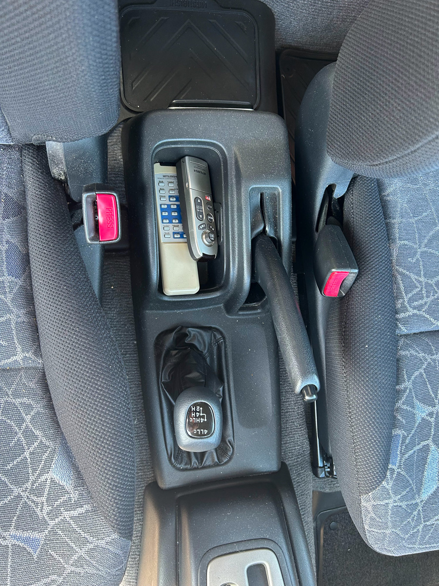 1998 Mitsubishi Pajero IO