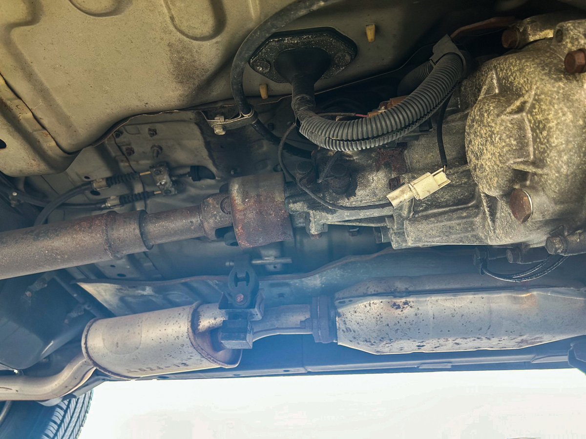 1999 Mitsubishi Pajero IO, Grey