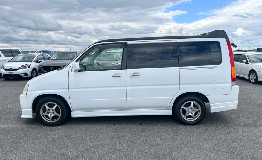 1999 Honda Stepwagon, White