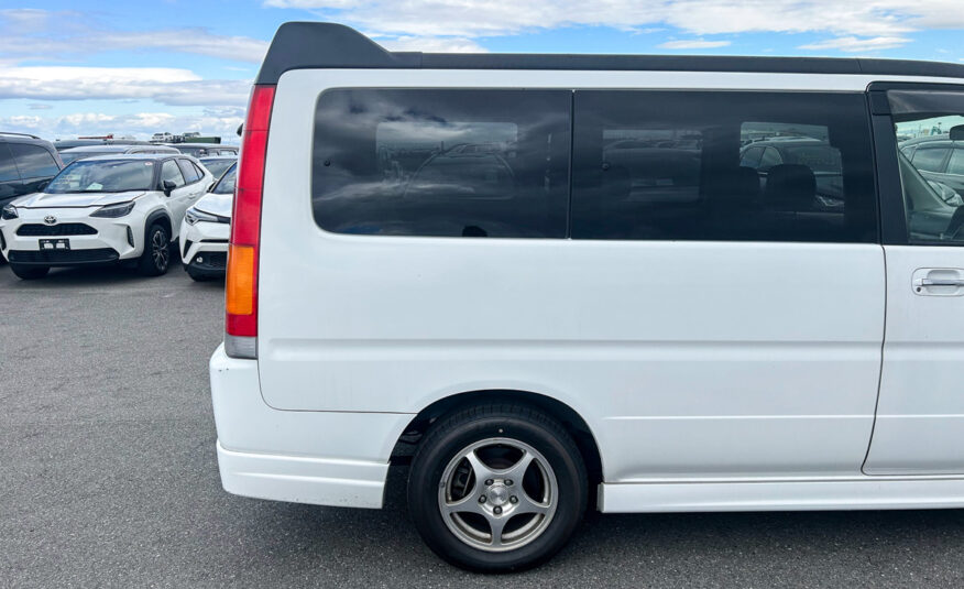 1999 Honda Stepwagon, White