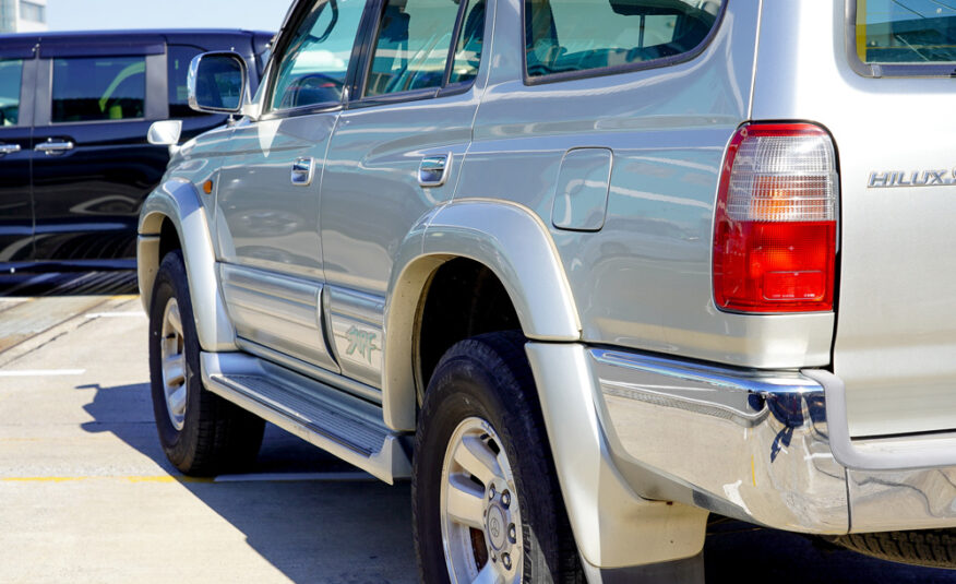 1999 Toyota Hilux Surf, Silver