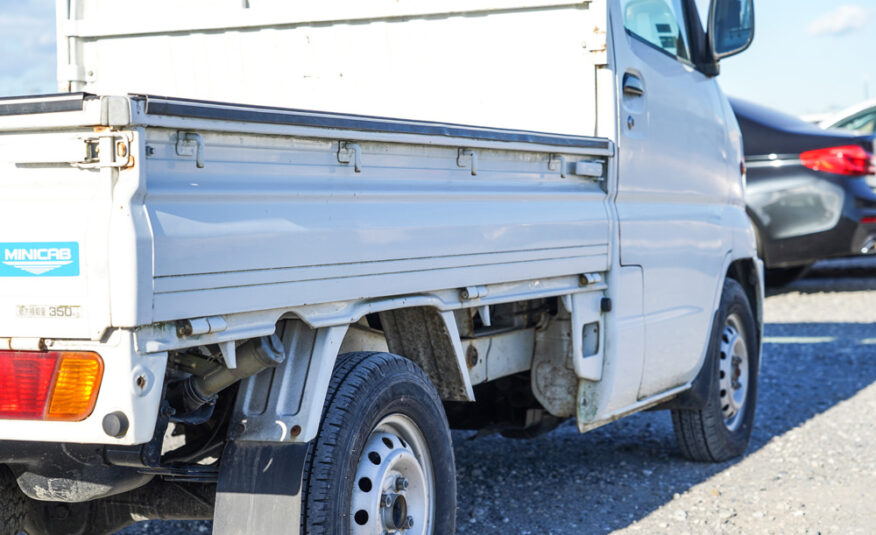 1999 Mitsubishi Minicab