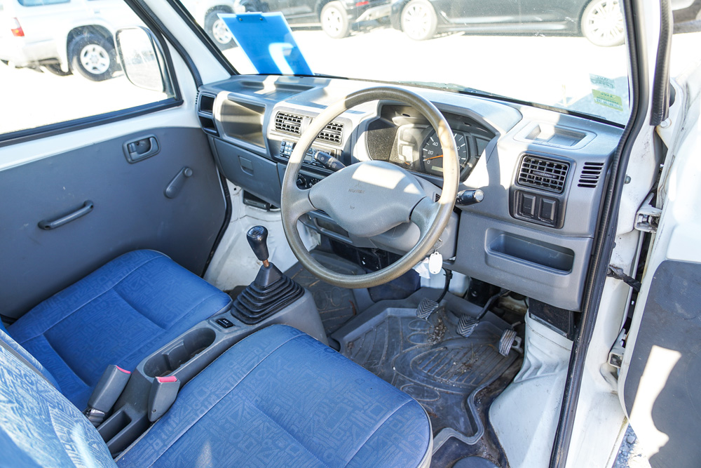 1999 Mitsubishi Minicab