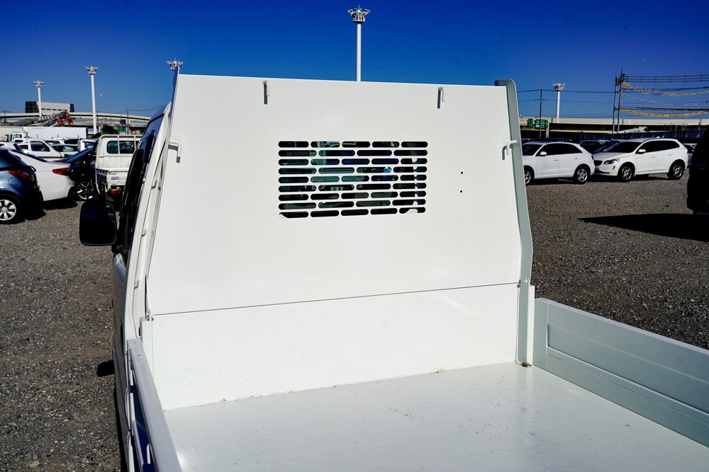 2000 Suzuki Carry