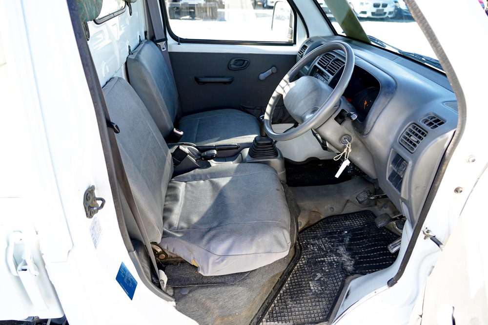 2000 Suzuki Carry