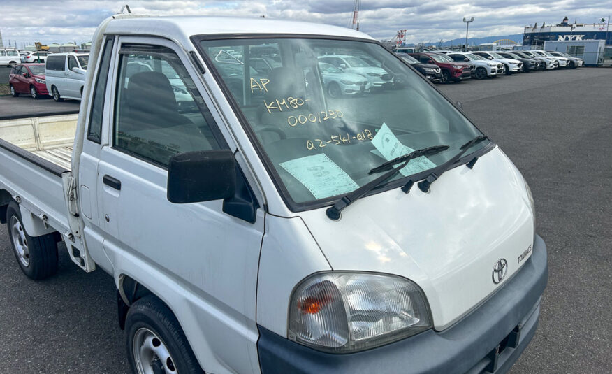 1999 Toyota Town Ace Truck, 9 feet