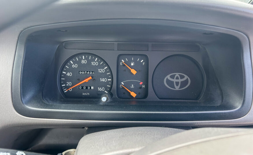1999 Toyota Town Ace Truck, 9 feet