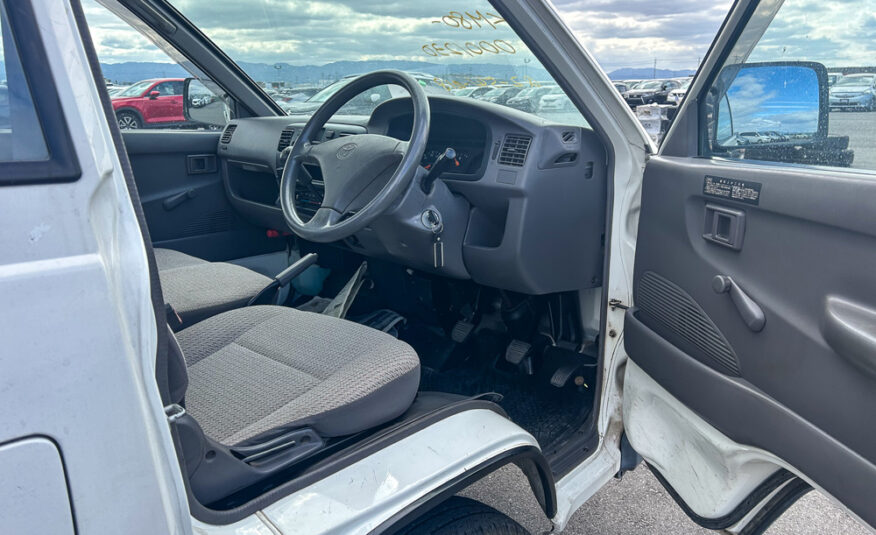 1999 Toyota Town Ace Truck, 9 feet