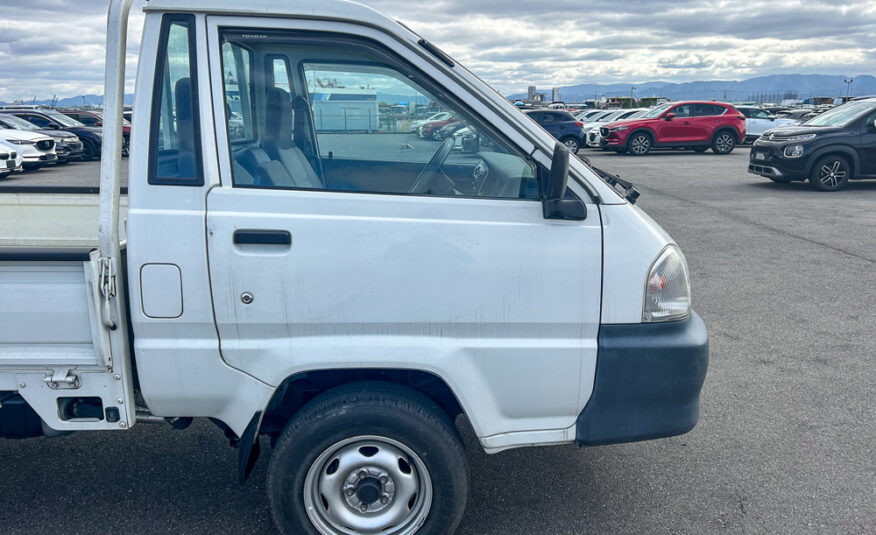1999 Toyota Town Ace Truck, 9 feet