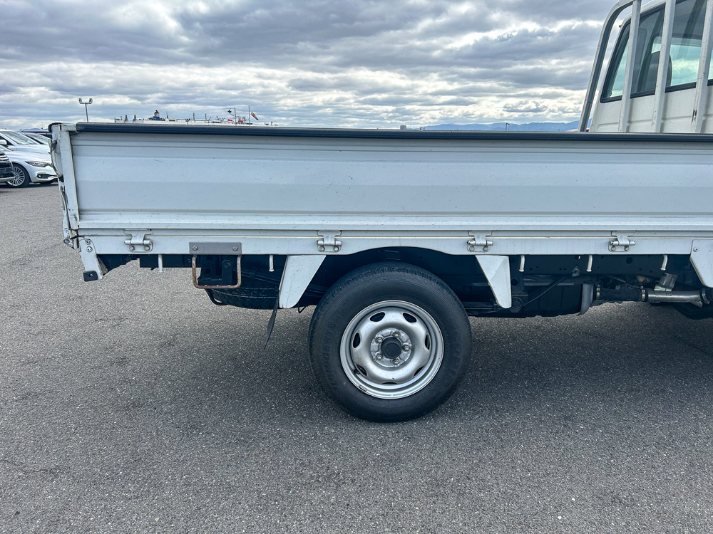 1999 Toyota Town Ace Truck, 9 feet