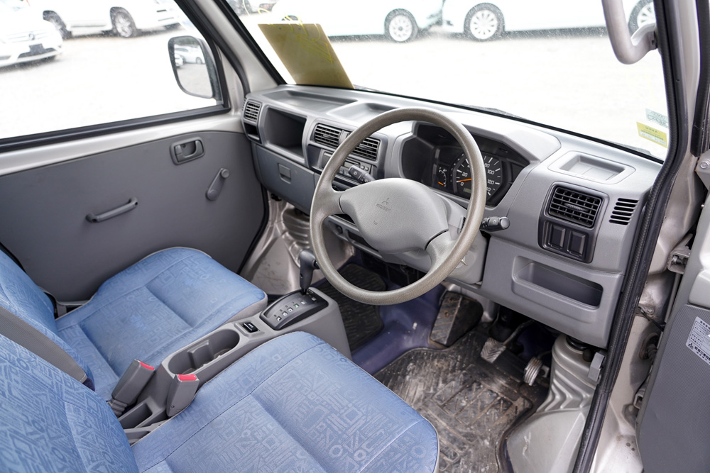 1999 Mitsubishi Minicab 4WD kei van For Sale