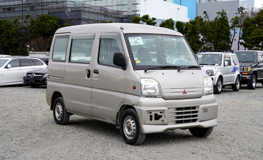 1999 Mitsubishi Minicab 4WD kei van For Sale