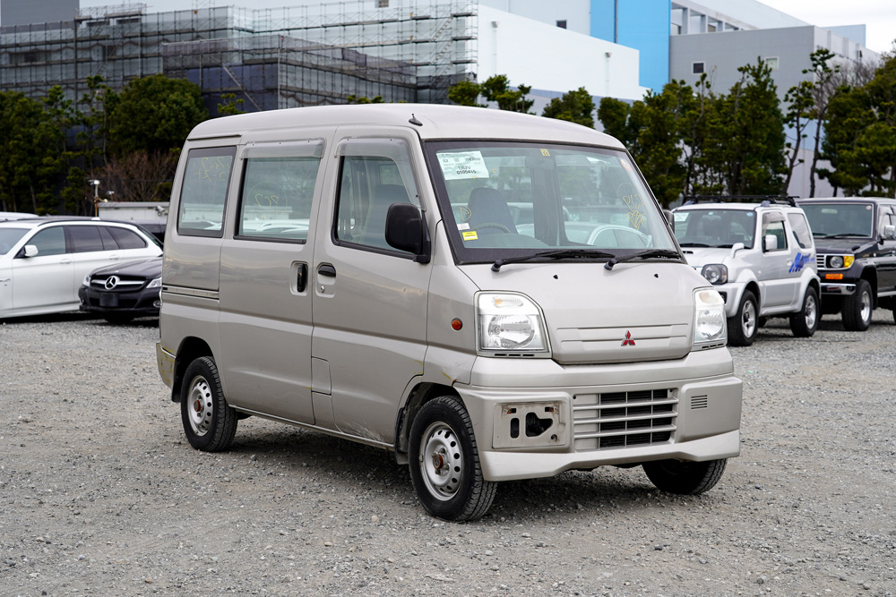 1999 Mitsubishi Minicab 4WD kei van For Sale
