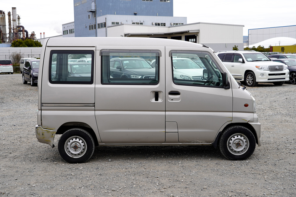 1999 Mitsubishi Minicab 4WD kei van For Sale