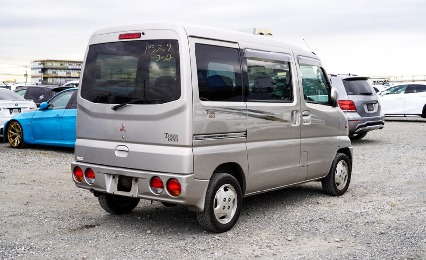 1999 Mitsubishi Town Box Kei Van 4WD