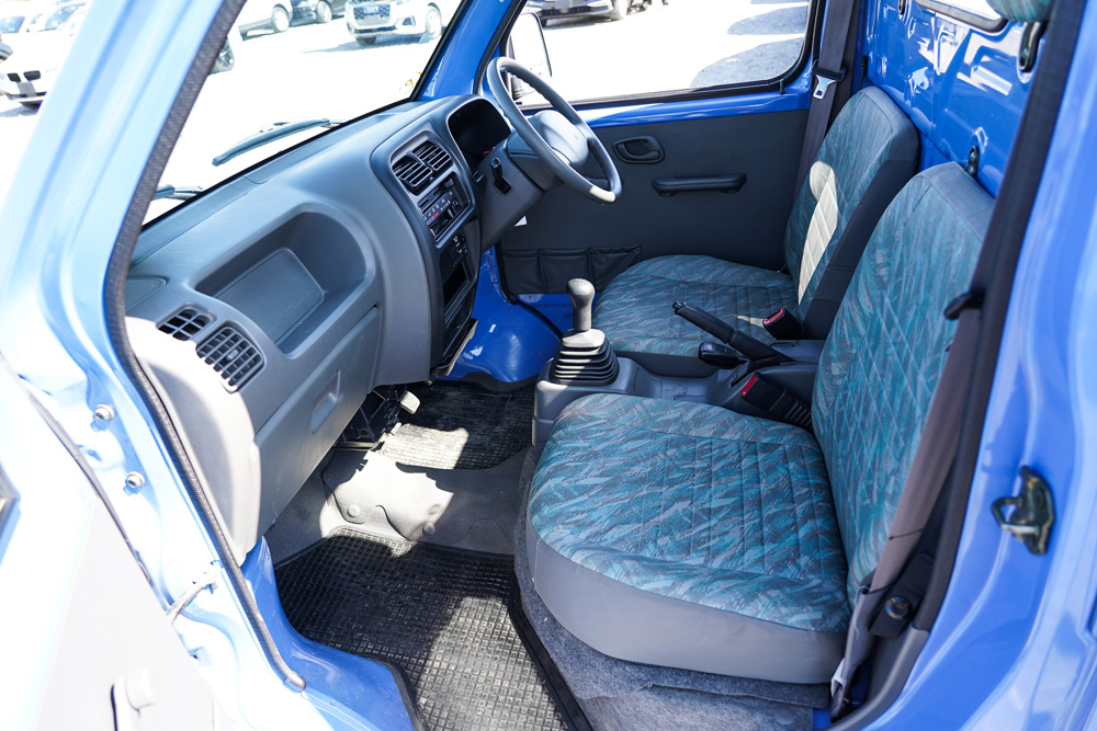 2000 Suzuki Carry