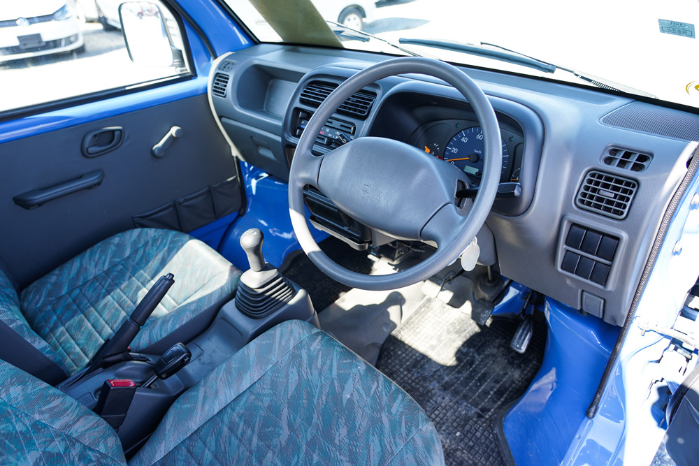 2000 Suzuki Carry