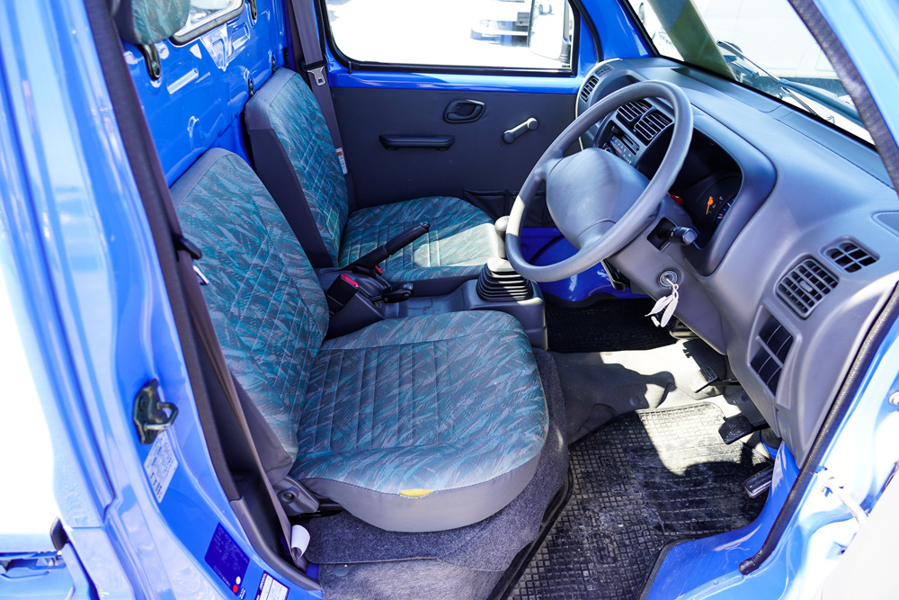 2000 Suzuki Carry