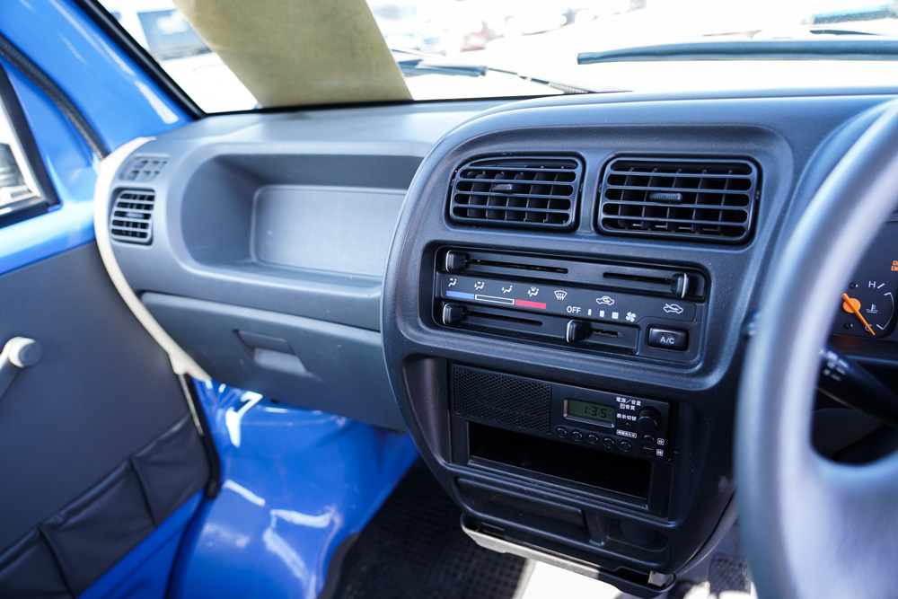 2000 Suzuki Carry