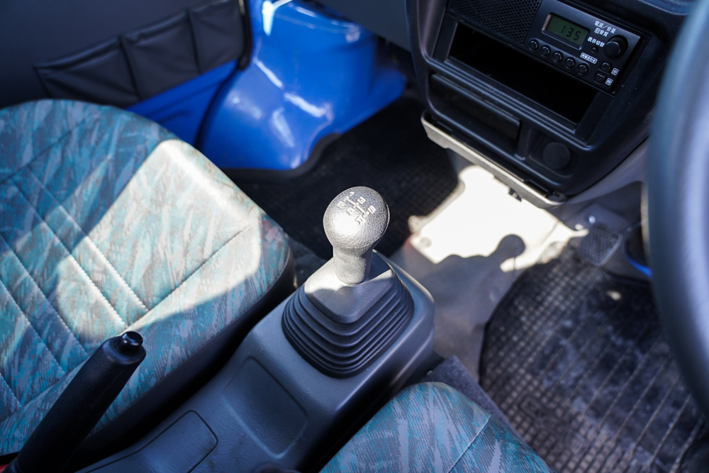 2000 Suzuki Carry