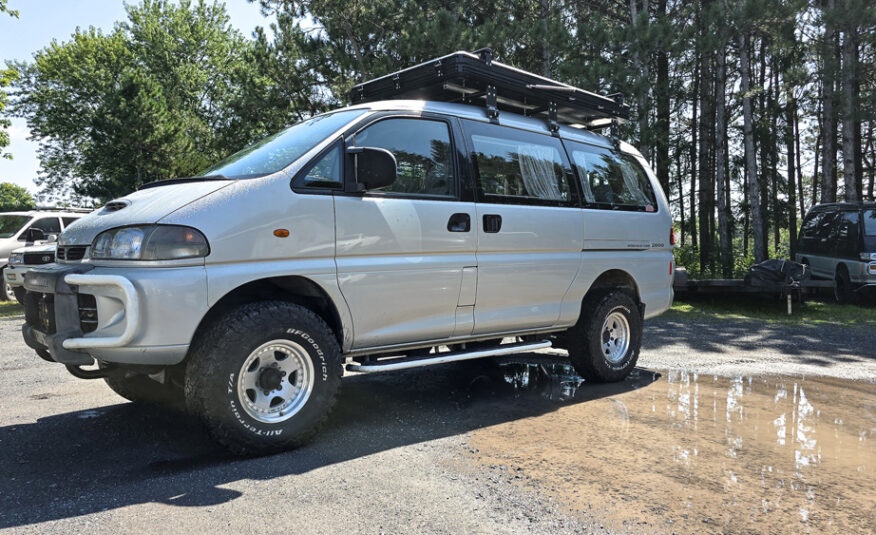 1996 Mitsubishi Delica