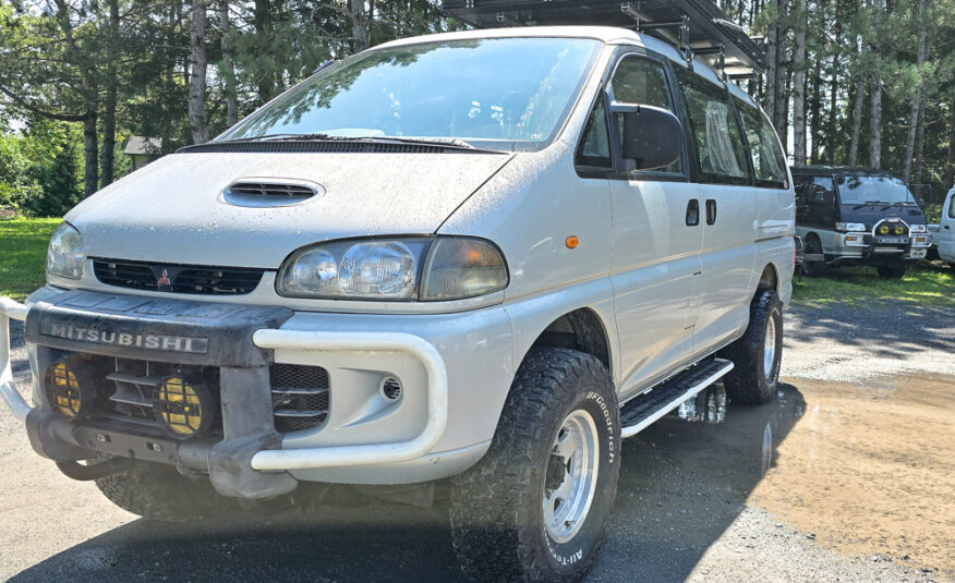 1996 Mitsubishi Delica