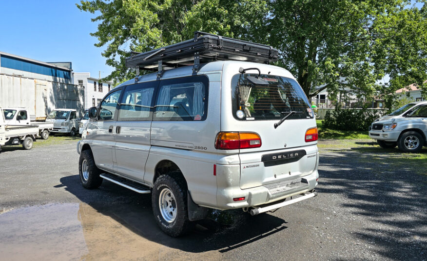 1996 Mitsubishi Delica