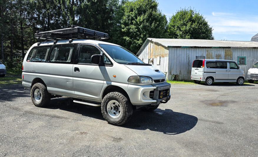 1996 Mitsubishi Delica