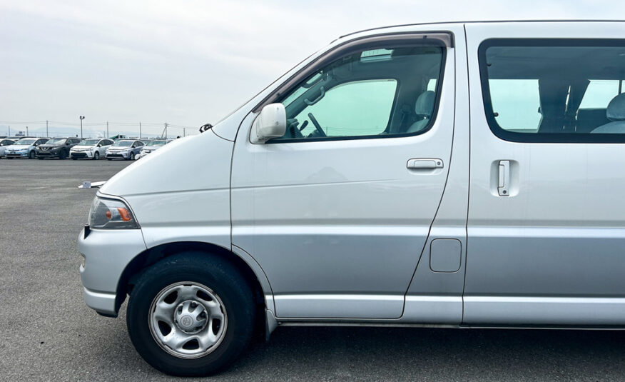 1999 Toyota Regius Ace Hiace Van 4x4 À Vendre Québec